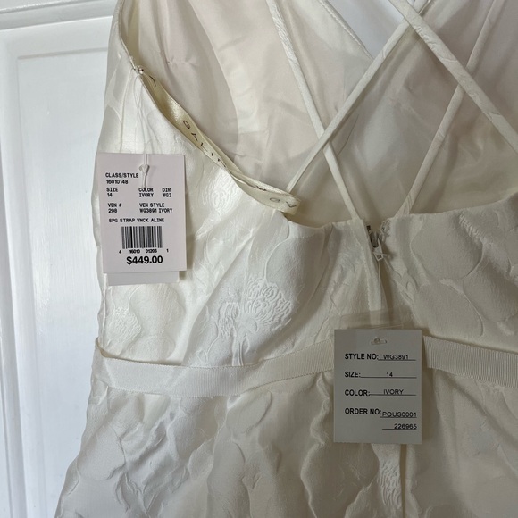 New with Tags Wedding Dress - Picture 4 of 4